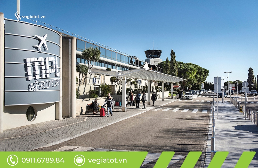Sân bay Montpellier vừa là sân bay thương mại, vừa là trung tâm của đại học hàng không dân dụng Pháp
